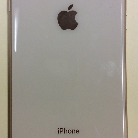 Apple iPhone 8 Plus – 64gb Rosegold - Picture 4 of 5